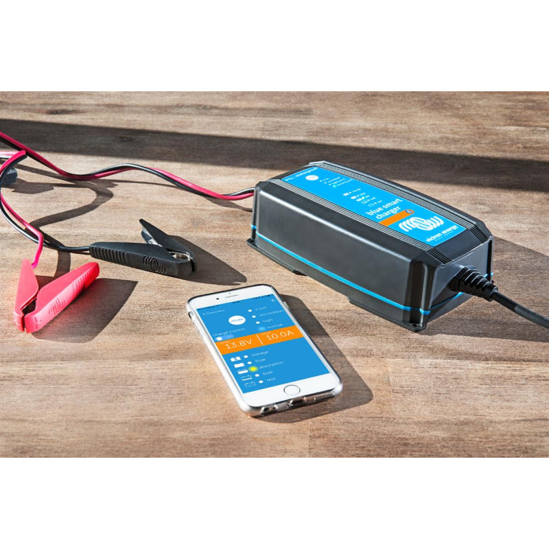 Victron Blue Smart IP65 Batterieladegerät Bluetooth 24/5 +DC Kabel